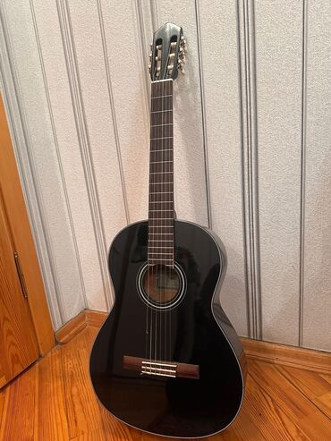 Велозапчасти: Классическая гитара, Yamaha, Новый