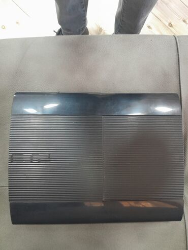 PS3 (Sony PlayStation 3): Sony PlayStation 3 Super Slim oyun konsolu Model: CECH-4304A — 4