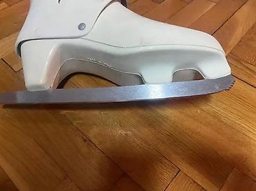 Sport i razonoda: Roces klizaljke na ledu – plastična čizma sa metalnom oštricom - — 8