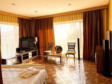 Günlük kirayə evlər: 750 kv. m, 7 otaqlı, Telefon, Kanalizasiya, Qaz — 11