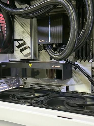 Desktop računari i radne stanice: Ryzen 9 9950X RTX 2000 Ada B850 128GB 2TB - SM068PC. ✨ Prodaja i — 17