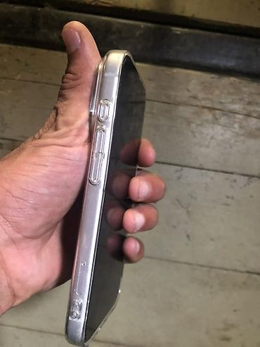 apple airpod: IPhone 17 Pro, 256 GB, Matte Silver — 2