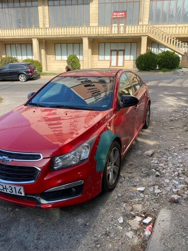 Chevrolet: Chevrolet Cruze – qırmızı sedan - Kuzov: 4 qapılı sedan, parlaq — 3