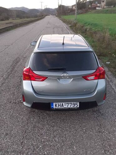 Toyota: Toyota Auris: 1.4 l. | 2013 έ. Λιμουζίνα — 12