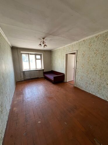 2 комнатная квартира токмок: 2 комнаты, 43 м², Индивидуалка, 2 этаж, Старый ремонт