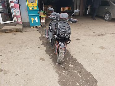 Скутеры: Тип скутера 180 куб. см, Бензин, Б/у — 5