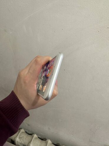 Apple iPhone: IPhone 7 Plus, Новый, 128 ГБ, Серебристый, Чехол, Зарядное устройство, Кабель, 100 % — 6