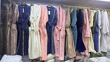 Халаты: Махровые халаты для дома и бани. - Модели: классические халаты с — 1