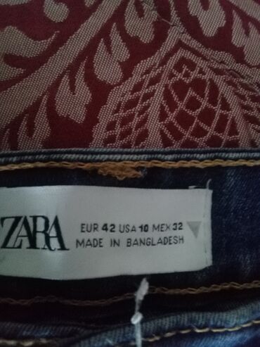 zara sljokicaste haljine: Zarine farmerice upotrebljene 
visokog Struga, pune elastina