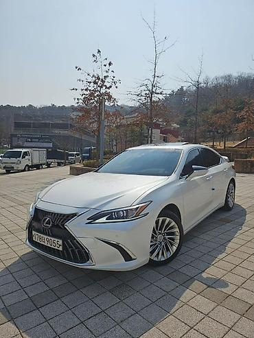 Lexus: Lexus ES: 2023 г., Бензин, Седан — 3