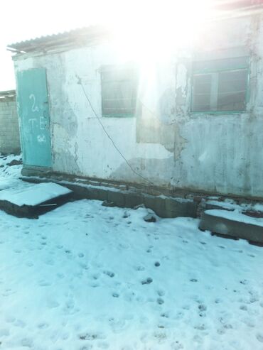 продаю дом в киргизии 1: 25 м², 2 комнаты, Требуется ремонт Без мебели