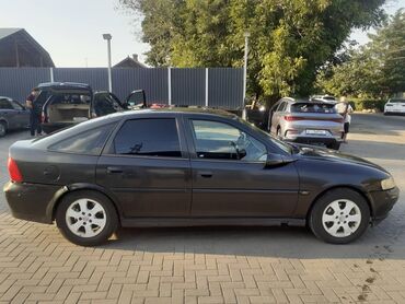 Opel: Opel Vectra: 2002 г., Механика, Бензин
