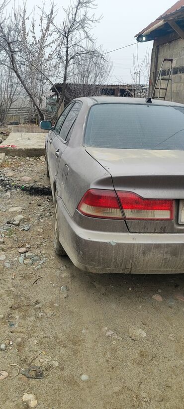 Магнитолы: Мультимедийная магнитола на Android для автомобиля (форм‑фактор — 13