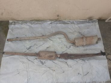 Motor üçün digər detallar: Radiator - 100 ₼ Karbirator(jiquli) - 80₼, Tramblyor - 40 ₼ Babin — 17