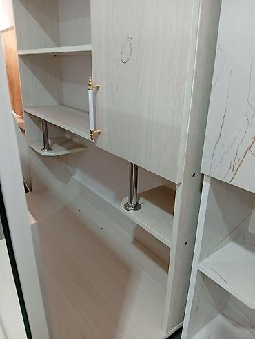 Компьютерные столы: Компьютерный стол, Новый, С полками — 9
