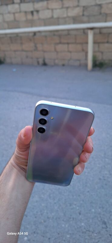 telefonla: Samsung Galaxy A34 5G, 128 GB, rəng - Gümüşü, Sensor, Barmaq izi, İki sim kartlı