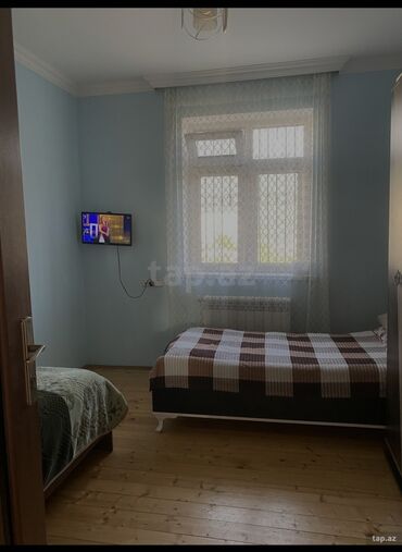 Qonaq otağı dəstləri: 300 Azn Şəkidə kirayə. təzə bazarın aşağısındaki bina 4. mərtəbə 2 — 4