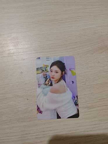 Открытки: Фотокарточки с изображениями участниц k-pop группы (несколько — 14