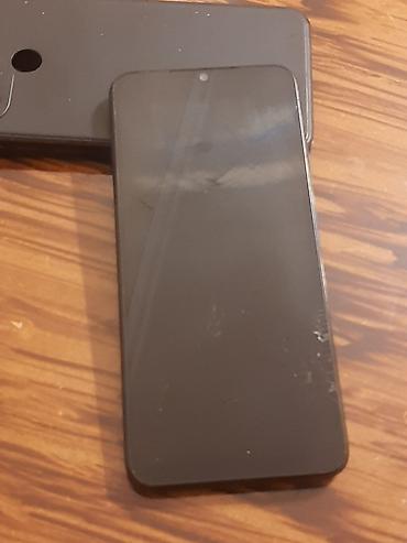 gs computers: Redmi A1+, ekran sınıqdır ama işləkdir, simkart yeri işləmir ölkəyə — 3