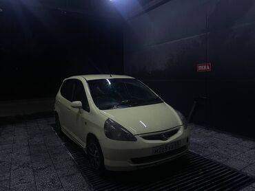 фит автамат: Honda Fit: 2003 г., 1.5 л, Вариатор, Бензин, Хетчбек