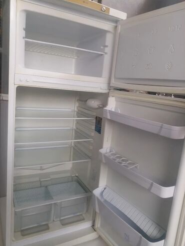 Мясорубки: Б/у 2 двери Indesit Холодильник Продажа