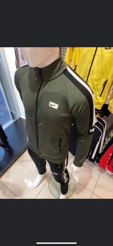 Trenerke: Muške komplet trenerke M, L, XL, XXL veličine za samo 4000 din — 4