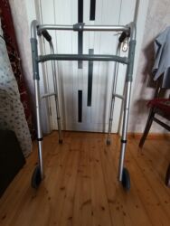 Yerimək üçün arabalar, çəliklər, əsalar, rollatorlar: Älil adamlar üçün äyaĝları inkişaf eddirmäk arabası satılır qiymäti -da lalafo.az — 3 Yerimək üçün arabalar, çəliklər, əsalar, rollatorlar: Älil adamlar üçün äyaĝları inkişaf eddirmäk arabası satılır qiymäti — 3