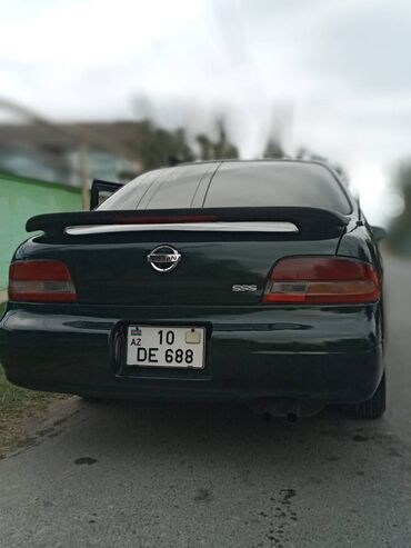 nişan tida: Nissan Bluebird: 1.8 l | 1997 il Sedan