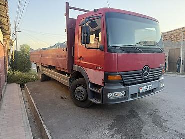 задний фары на грузовик: Грузовик, Mercedes-Benz, Стандарт, Б/у — 2