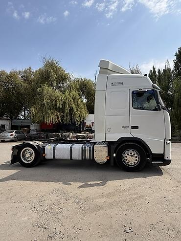 Volvo: Тягач, Volvo, 2012 г., Без прицепа — 5