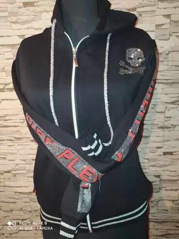 Ev geyimləri, pijamalar: Kostyum original Philip plein brendidir,Italiyadan almisham,tezedir — 13