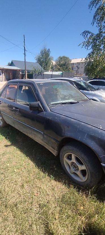 e60 m5: Mercedes-Benz W124: 1985 г., Седан — 3