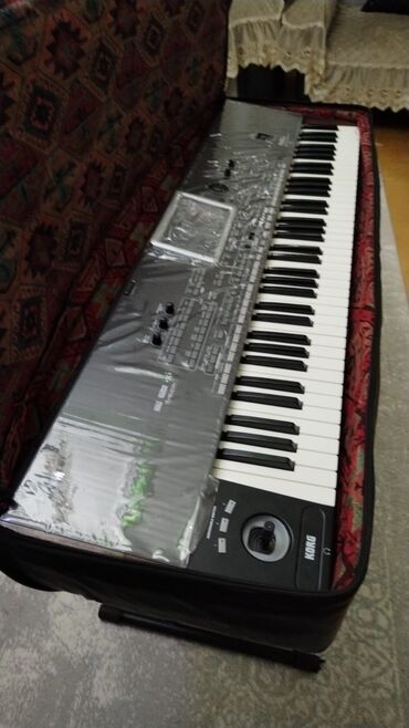 Mikrofonlar: Korg pa 3x lee ela veziyyetde az islenib