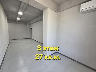 турусбекова 111: Сдаю The entire office: Сдаю Колл-центр, IT company, Авиакасса, 27 м², Другой тип здания, С ремонтом, 1 линия, С отдельным входом, С отдельным сан узлом — 2