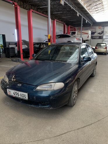 продаю авто матиз: Hyundai Avante: 1996 г., 1.5 л, Механика, Бензин, Седан