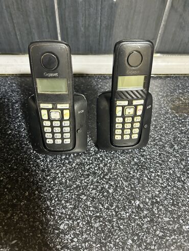 Paltaryuyan maşınlar: 2 eded ev telefonu 2 si 20manatdir 1ededi 10 manatdir