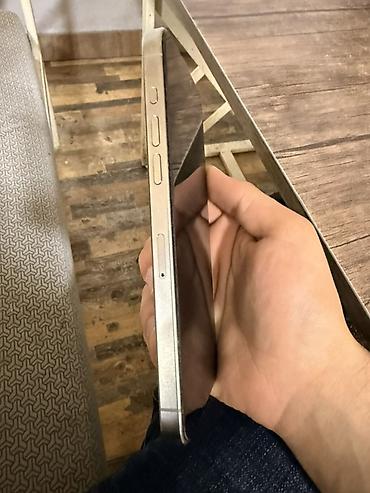 Apple iPhone: IPhone 15 Pro Max, Face ID — 8