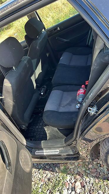 transporter multivan: Volkswagen Golf: 2004 г., 1.6 л, Механика, Бензин — 2