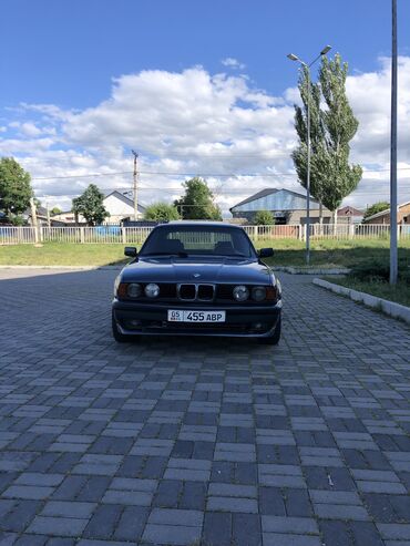 x 5: BMW 525: 1991 г., 2.5 л, Механика, Бензин, Седан
