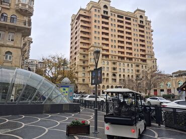 Uzunmüddətli kirayə mənzillər: Şəhərin mərkəzində, düz Torqovida 1 Otaq, 1 zal ev həm ev kimi, həm — 3