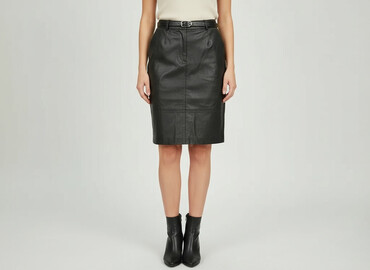 czerwone spódniczka w białe grochy: Women`s skirt, size S