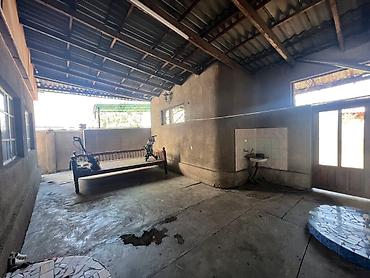 Продажа коттеджей и домов: --- 🏡 **Продается уютный и просторный дом в г. Бишкек, ул. Матыева 72 — 6