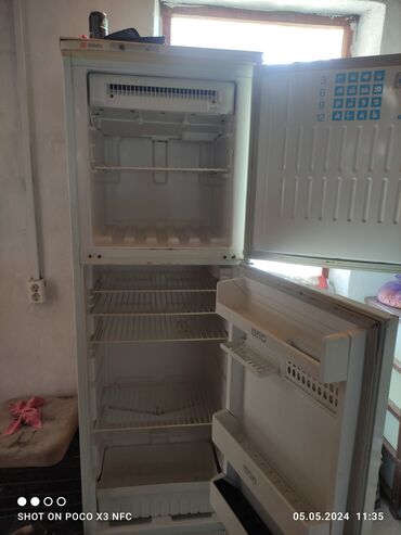 бытовая техника по низким ценам: Холодильник Stinol, Б/у, Двухкамерный