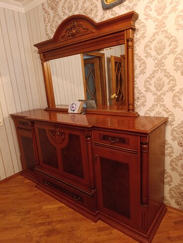 стол раскладной деревянный: Klassik üslubda massiv mebel dəsti - Tərkibi:genis bufet/ konsol ust