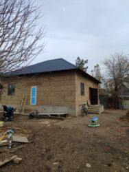 ош уй дом: Дом, 90 м², 4 комнаты, Собственник
