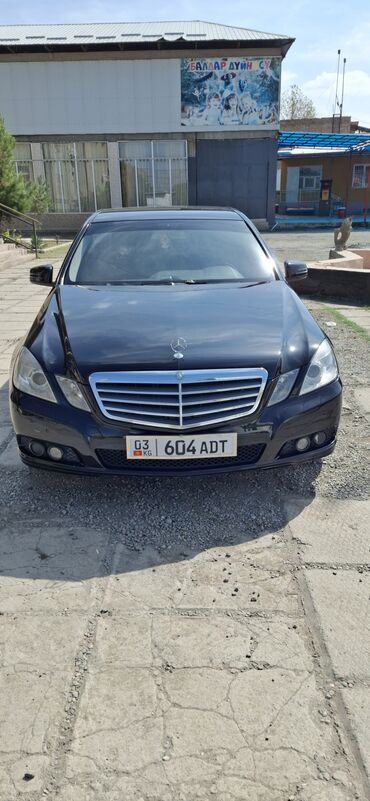 срочно продам авто в связи с переездом: Mercedes-Benz E-Class: 2011 г., 1.8 л, Типтроник, Газ, Седан