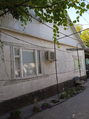 дом в селе садовом: Дом, 80 м², 5 комнат, Собственник, Косметический ремонт