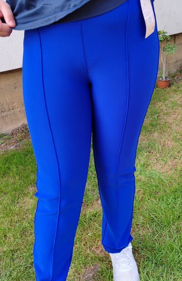 Pantalone: Ženske pantalone u jarko plavoj (kraljevsko plavoj) boji. - Model — 8