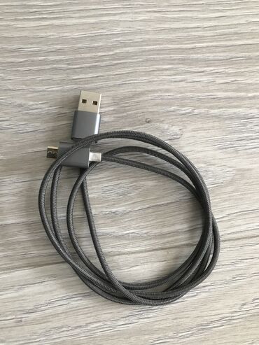 магнит бишкек в Кыргызстан | Оборудование для бизнеса: Продаётся USB шнур на магните!
Держит отлично, заряжает хорошо!!!