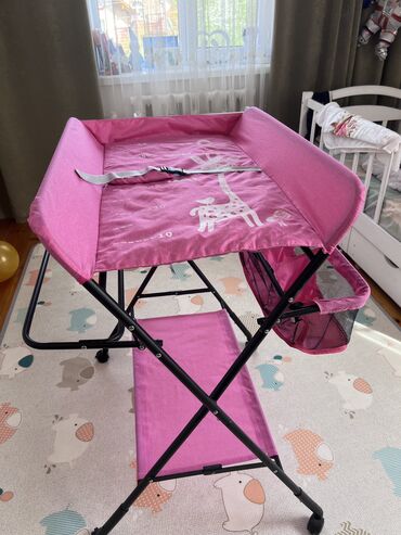детская кроватка с пеленальным столиком: Продаётся пеленальный столик